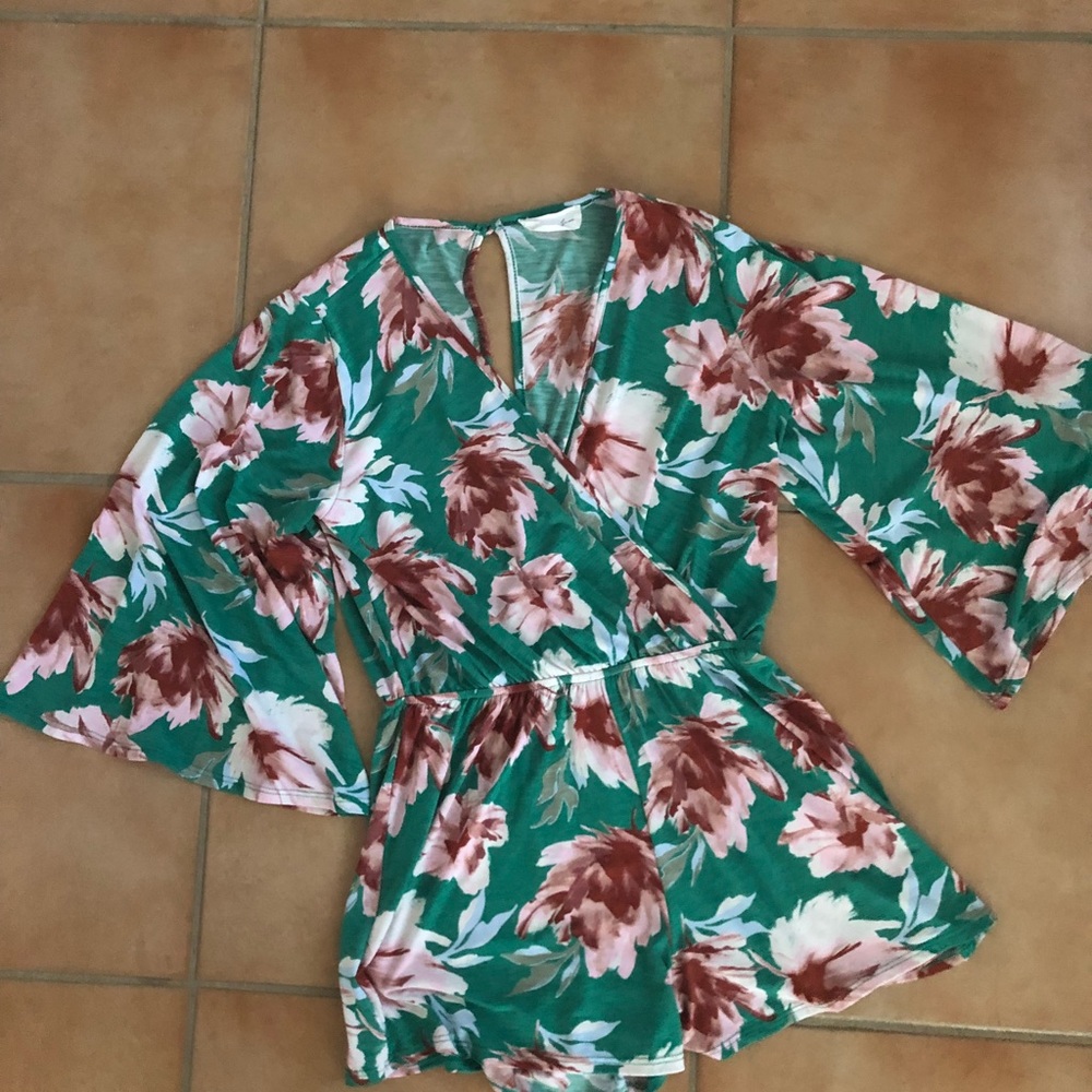 Romper - Picture 2 of 2